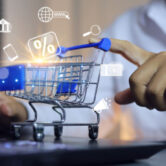 e-ticaret, e-ticaret nasıl kurulur, e-ticaret sitesi kurmak, online mağaza, e-ticaret altyapısı, e-ticaret sitesi tasarımı, dijital pazarlama, SEO, Google reklamları, sosyal medya reklamları, performans pazarlaması, kullanıcı deneyimi, Dijital Aura