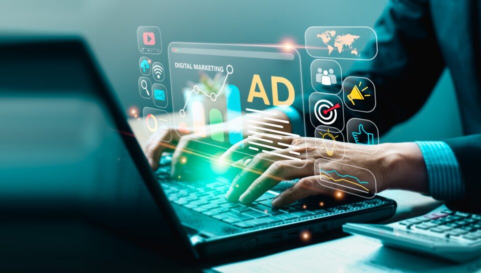web sitesi, web tasarımı, kurumsal web sitesi, e-ticaret sitesi, SEO, arama motoru optimizasyonu, dijital pazarlama, içerik pazarlaması, kullanıcı deneyimi, UX UI, satış artışı, müşteri kazanımı, mobil uyumlu web sitesi, dönüşüm oranı, Dijital Aura